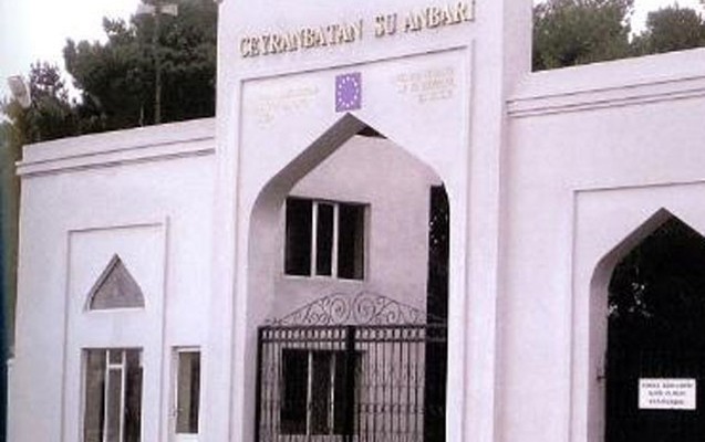 ceyranbatan-su-anbarinin-etrafinda-yangin-baslayib-